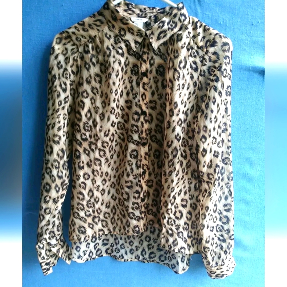 I Love H81 Women's Size Small S Lightweight Sheer Cheetah Print Button Up Top...